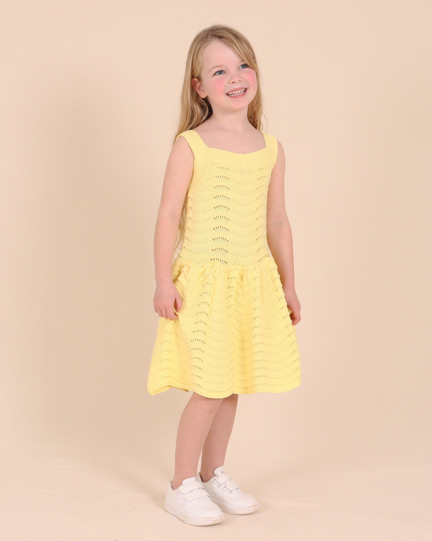 Robe jaune au crochet