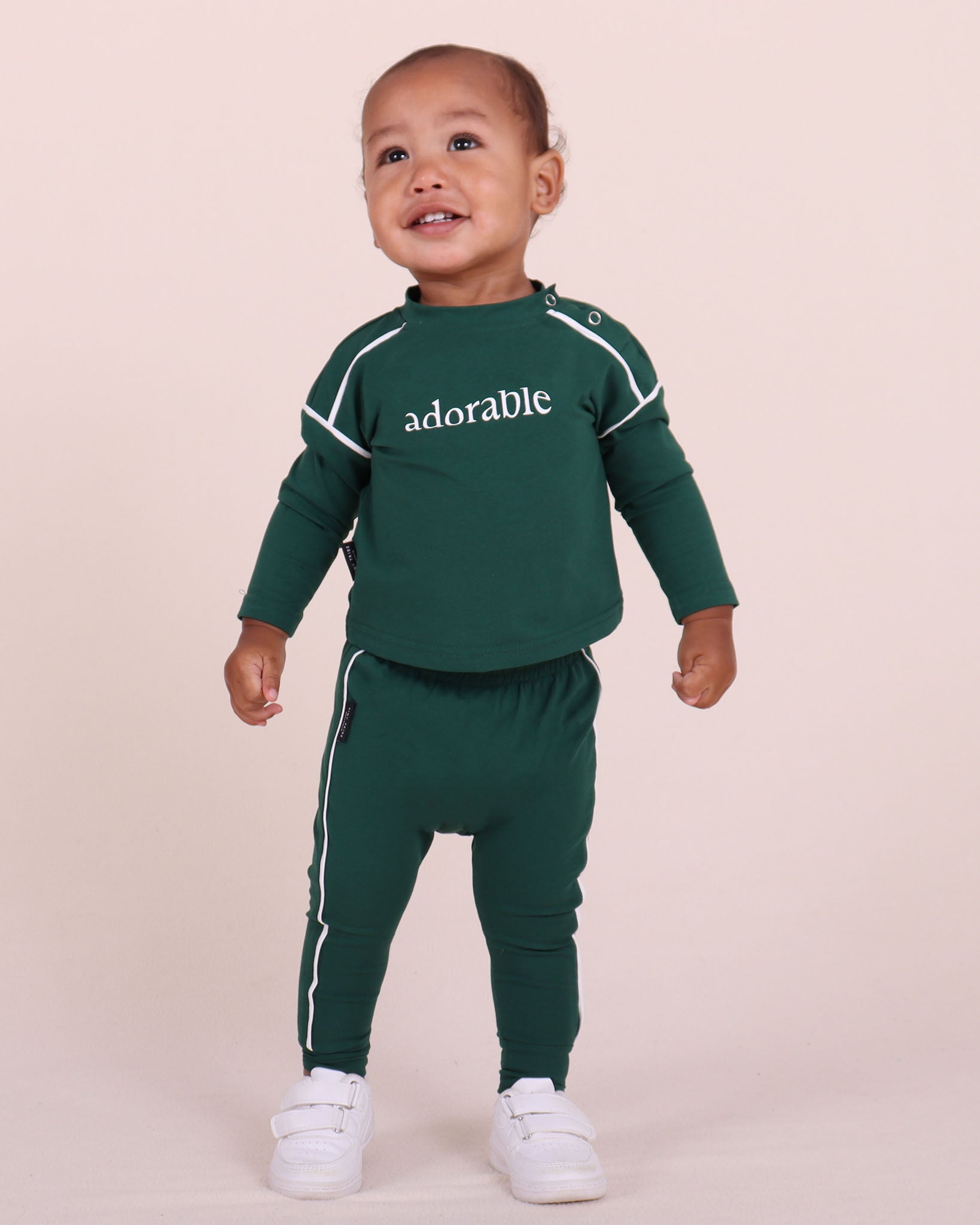 Adorable ensemble de passepoil