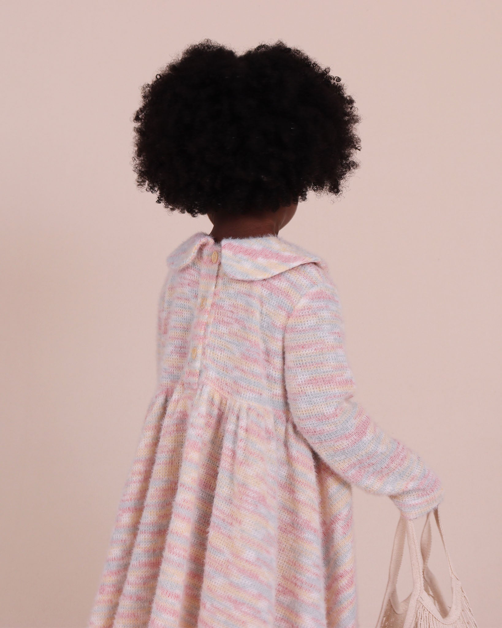 Robe à volants en maille à col étagé
