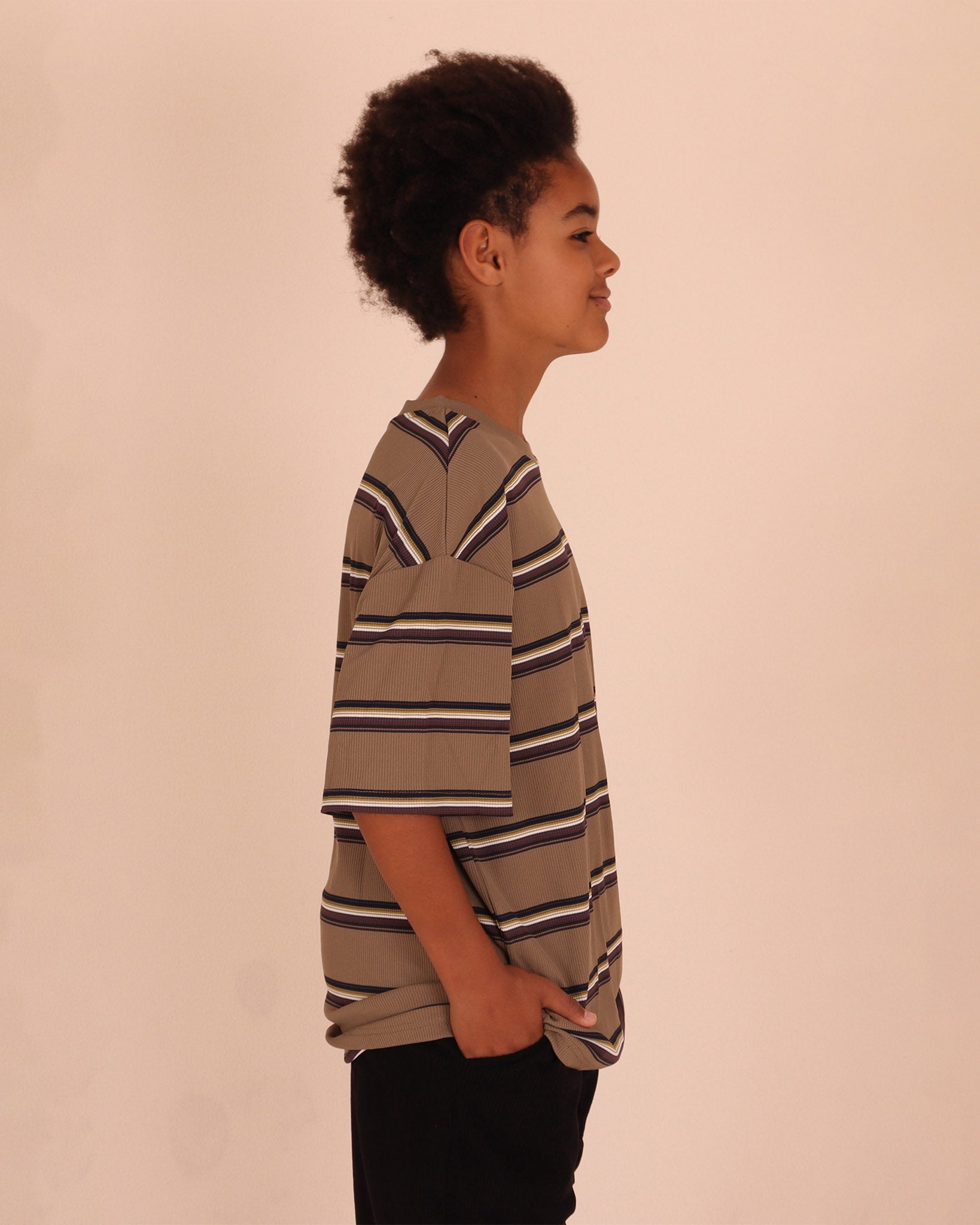 T-shirt kaki à rayures côtelées à manches courtes