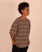 T-shirt kaki à rayures côtelées à manches courtes